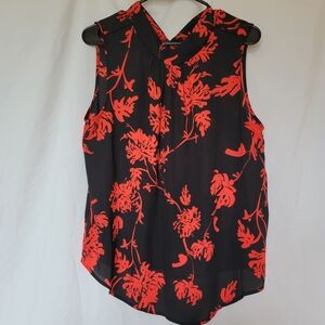 Who What Wear Black and Red Floral Sleeveless Blouse